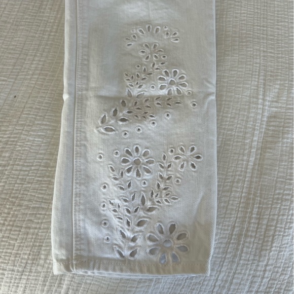 Mom Jean with Eyelet Detail - Picture 6 of 13